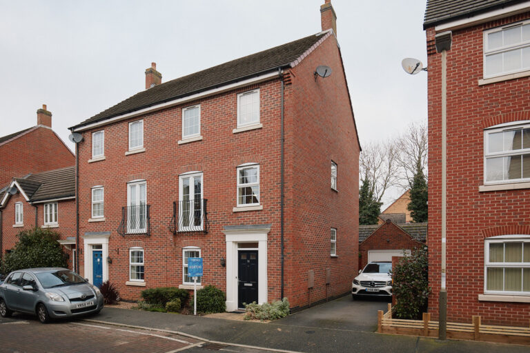 Danbury Place, Leicester, LE5