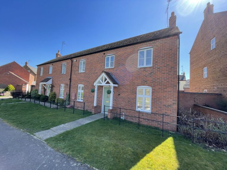 Lapsley Drive, Banbury, OX16