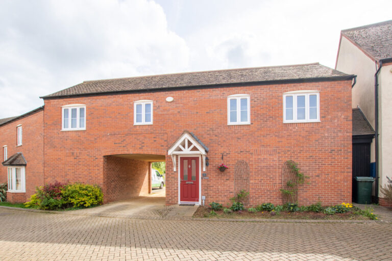 Sage Close, Banbury, OX16
