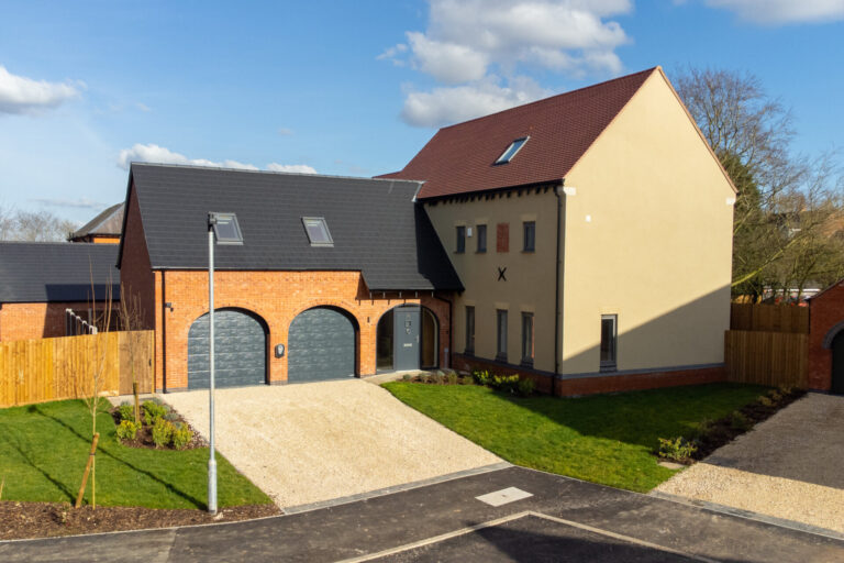Desford Road, Kirby Muxloe, LE9
