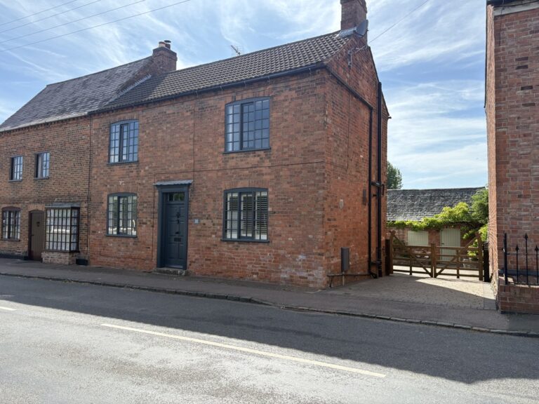 Long Street, Belton, LE12