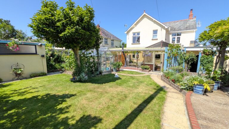 Springfield Avenue, Barnstaple, EX32