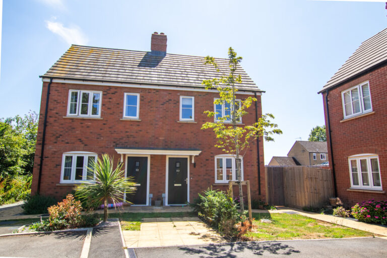 Oak Farm Drive, Milcombe, OX15