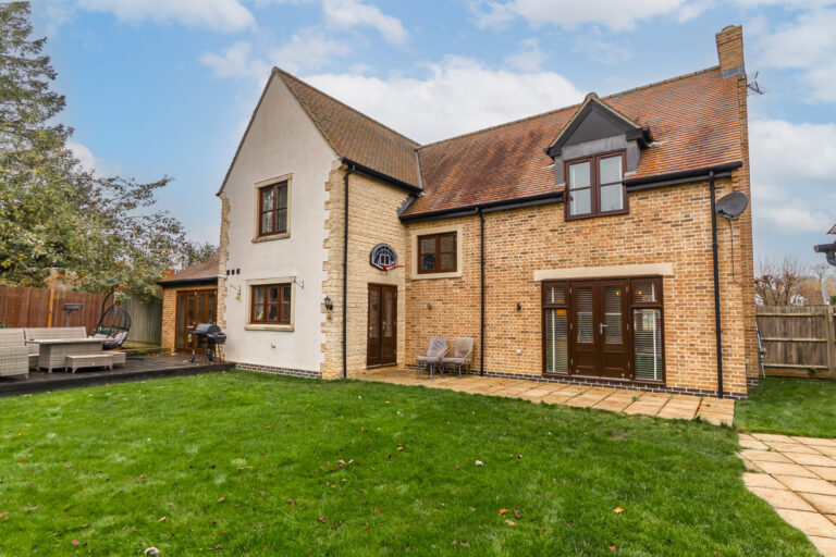 Old Manor Gardens, Wymondham, LE14