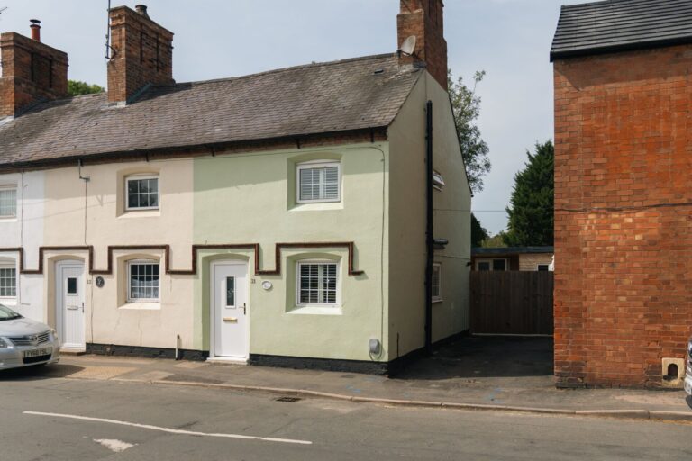 Main Street, Great Glen, LE8