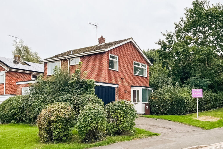 Valley Road, Banbury, OX16