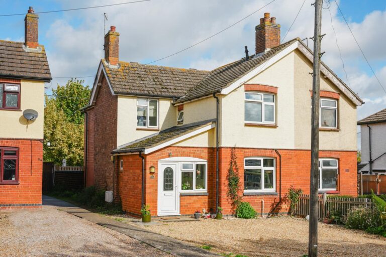 Harborough Road, Stoke Albany, LE16