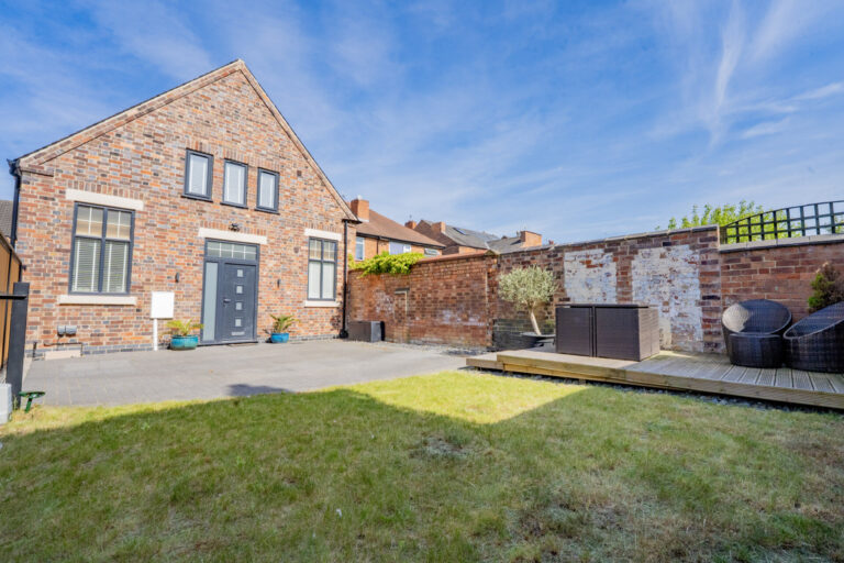 St. Johns Street, Long Eaton, NG10