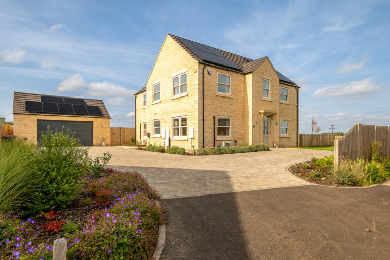 The Hawthorns, Cranwell Village, NG34