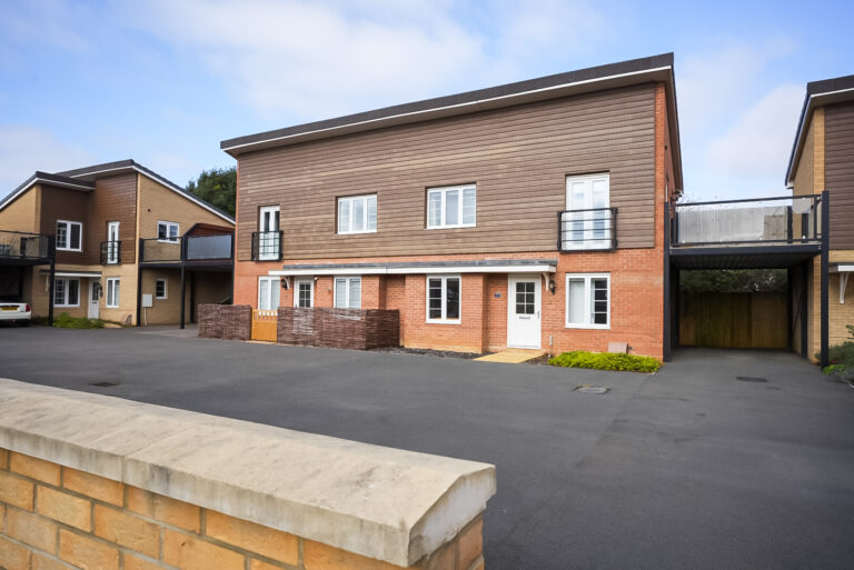 Holbrook Way, Barleythorpe, LE15