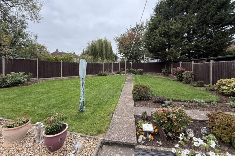 Maple Road, Loughborough, LE11