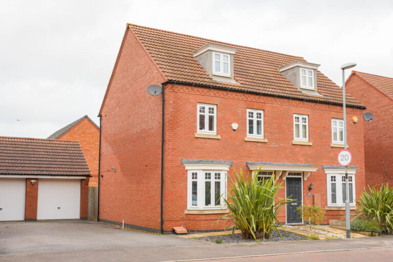 Angell Drive, Market Harborough, LE16