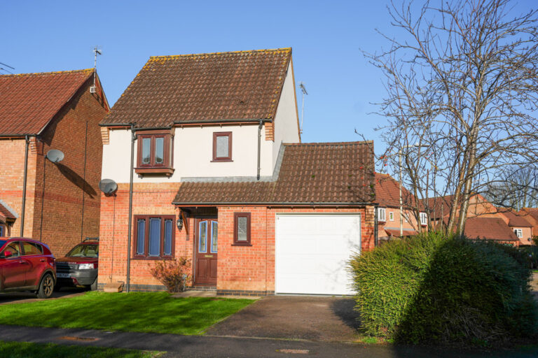 Hartland Drive, Market Harborough, LE16