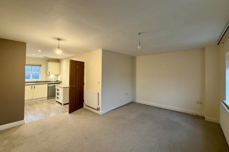 King Crescent South, Loughborough, LE11