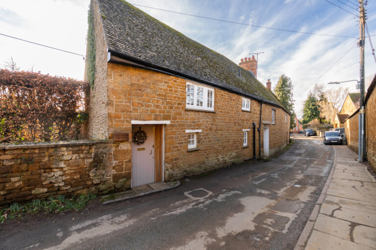 Chapel Street, Bloxham, OX15