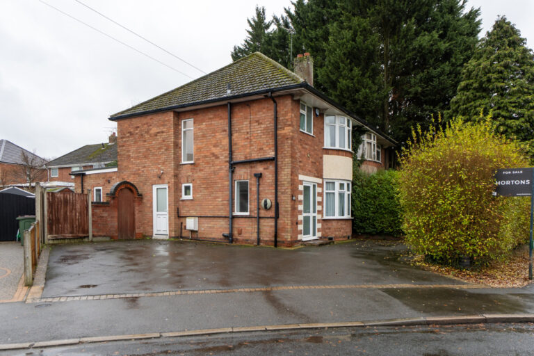 Seagrave Drive, Oadby, LE2