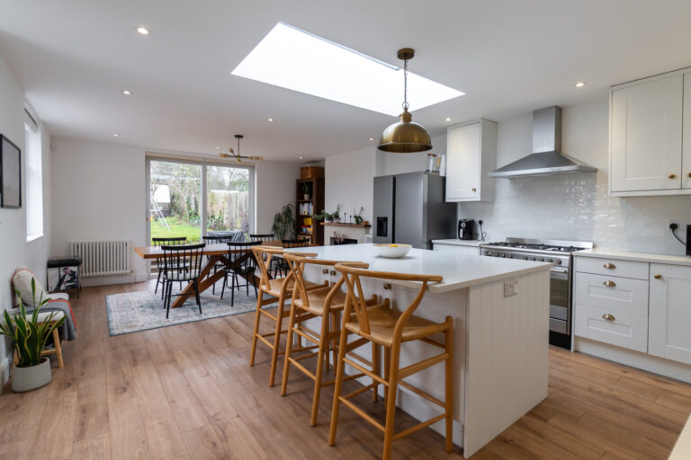 Curzon Avenue, Birstall, LE4