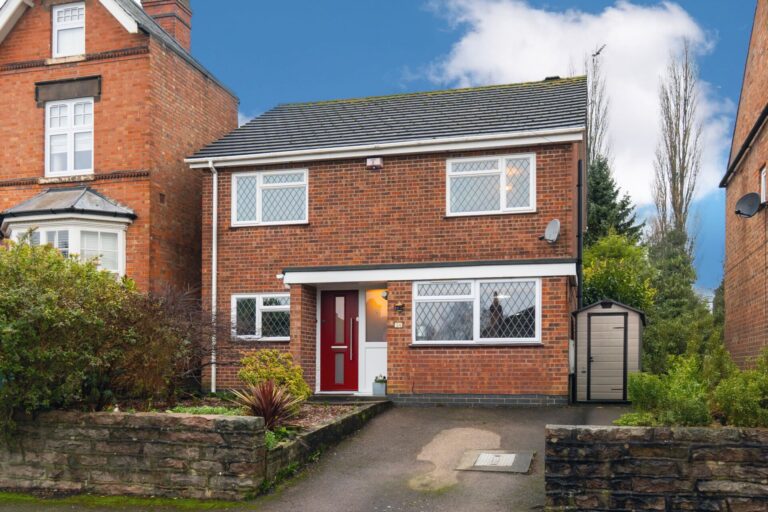 Cliffe Road, Birstall, LE4