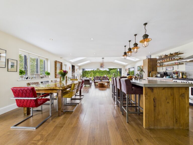 Loxley Road, Stratford-Upon-Avon, CV37