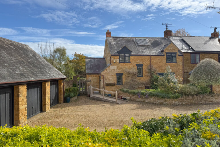 Gullicote Lane, Hanwell, OX17