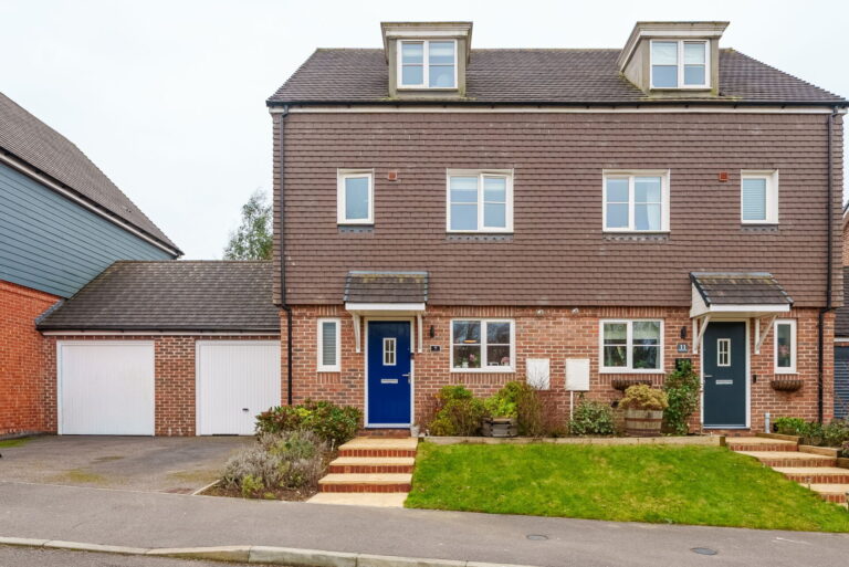 Centenary Drive, Heathfield, TN21