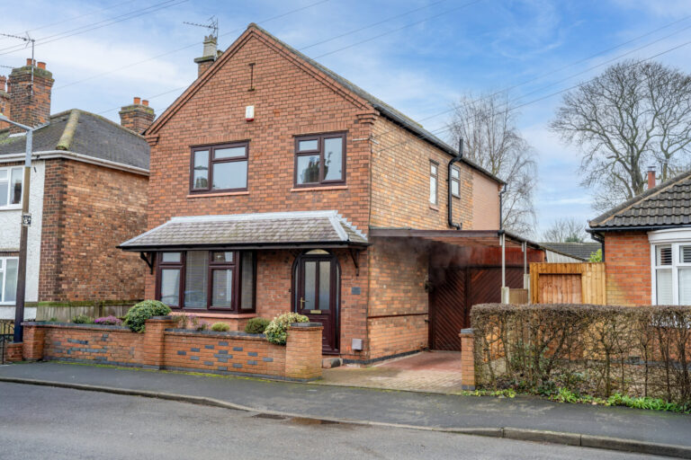 Woodland Avenue, Breaston, DE72