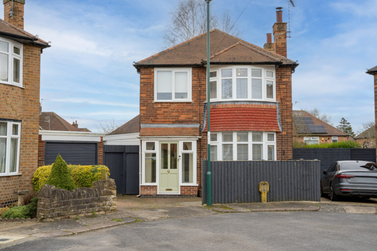 Woodhall Road, Nottingham, NG8