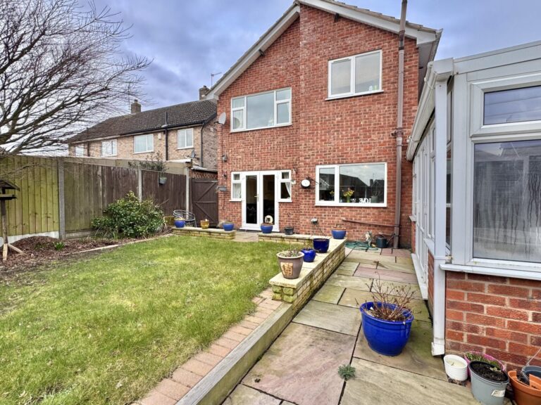 Gloucester Crescent, Wigston, LE18