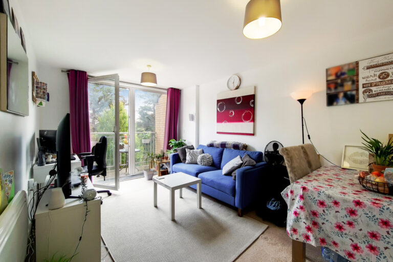 Wooldridge Close, Feltham, TW14