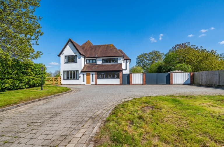 Stratford Road, Hockley Heath, B94