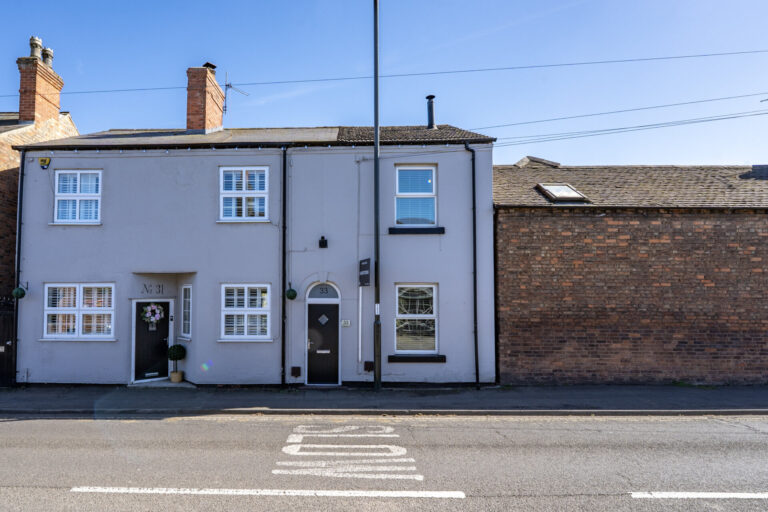 Main Street, Breaston, DE72