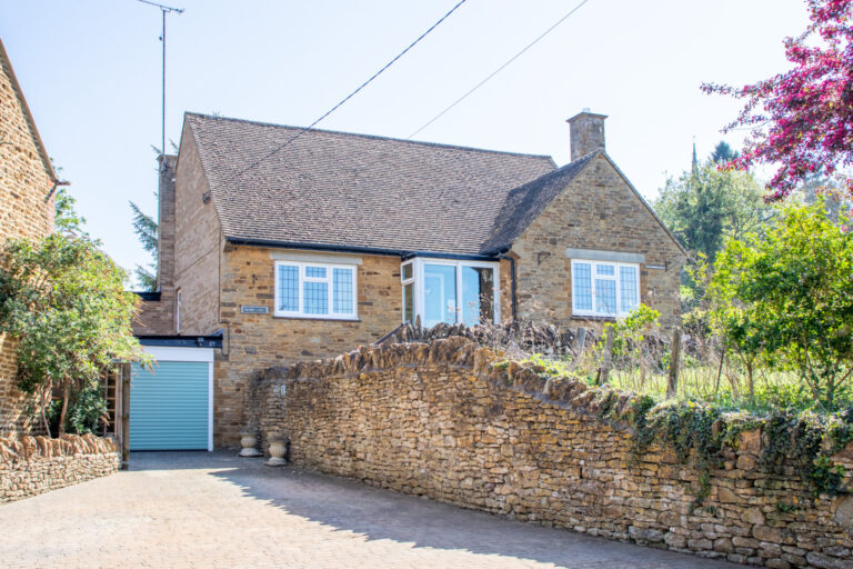 Wales Street, Kings Sutton, OX17