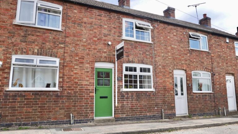 Main Street, Fleckney, LE8