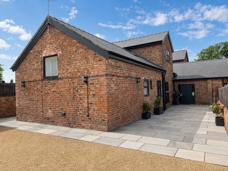 Holme Street, Tarvin, CH3