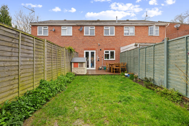 Blackthorne Close, Bordon, GU35