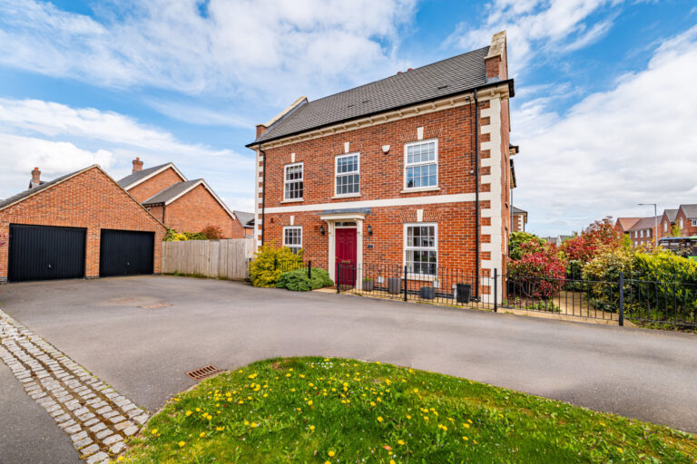 Tay Road, Lubbesthorpe, LE19