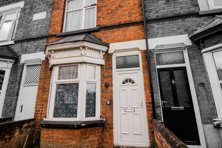 Knighton Fields Road West, Leicester, LE2