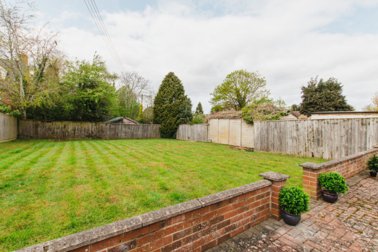 Barford Road, Bloxham, OX15