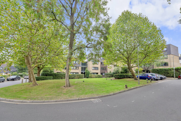 Ericcson Close, London, SW18