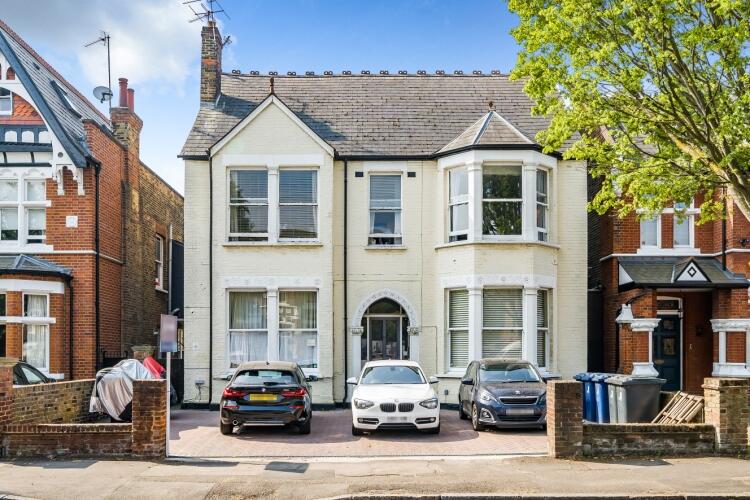 Gordon Road, London, W5