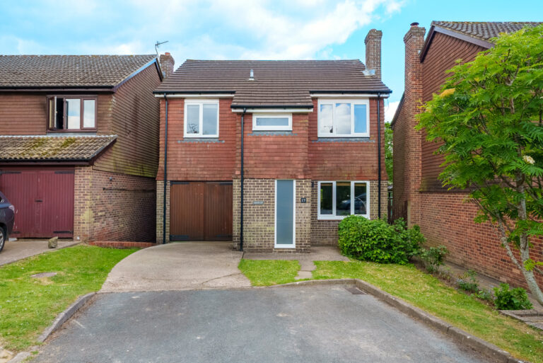 Cuckoo Drive, Heathfield, TN21