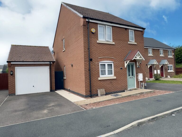 Bunting Close, Birstall, LE4
