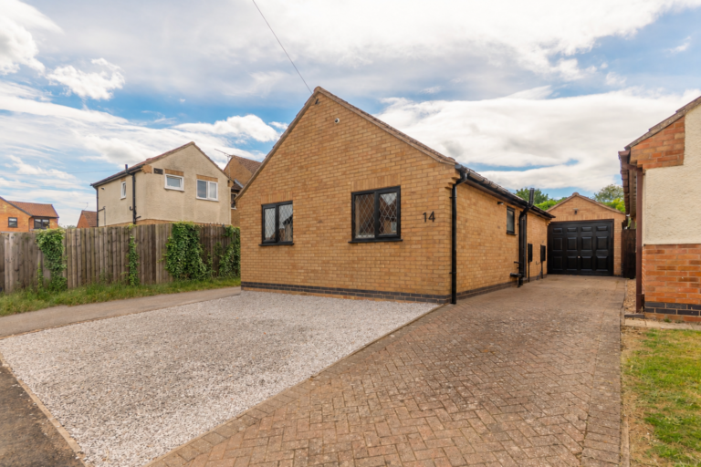 Woodbank, Burbage, LE10