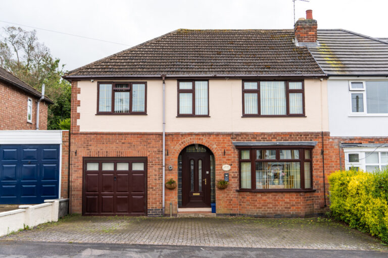 Charnwood Drive, Thurnby, LE7