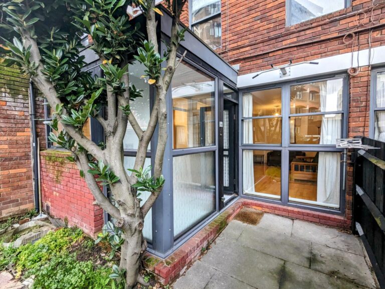 Rampayne Street, Wisley House, SW1V