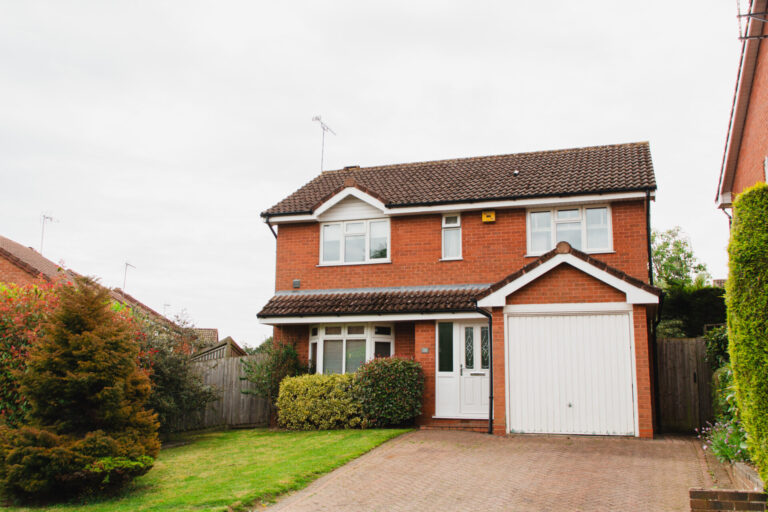 Powys Grove, Banbury, OX16