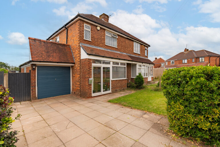 Rose Road, Coleshill, B46