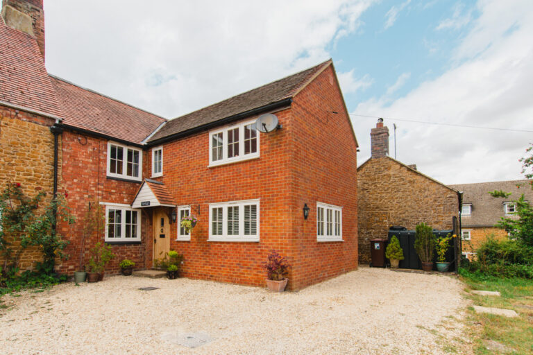 Manor Road, Great Bourton, OX17